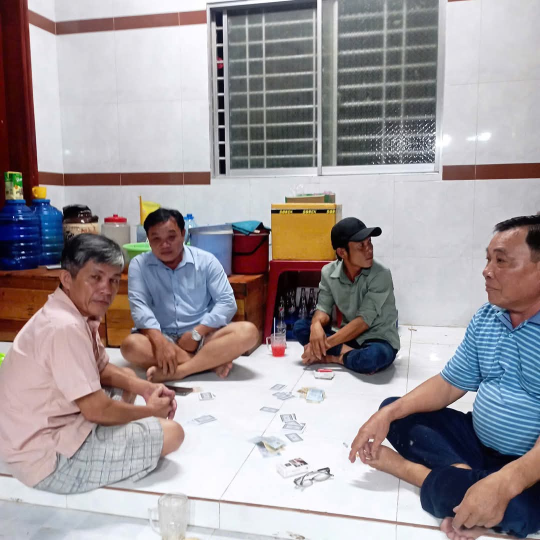 Công an huyện giồng Trôm triệt xóa điểm đánh bạc