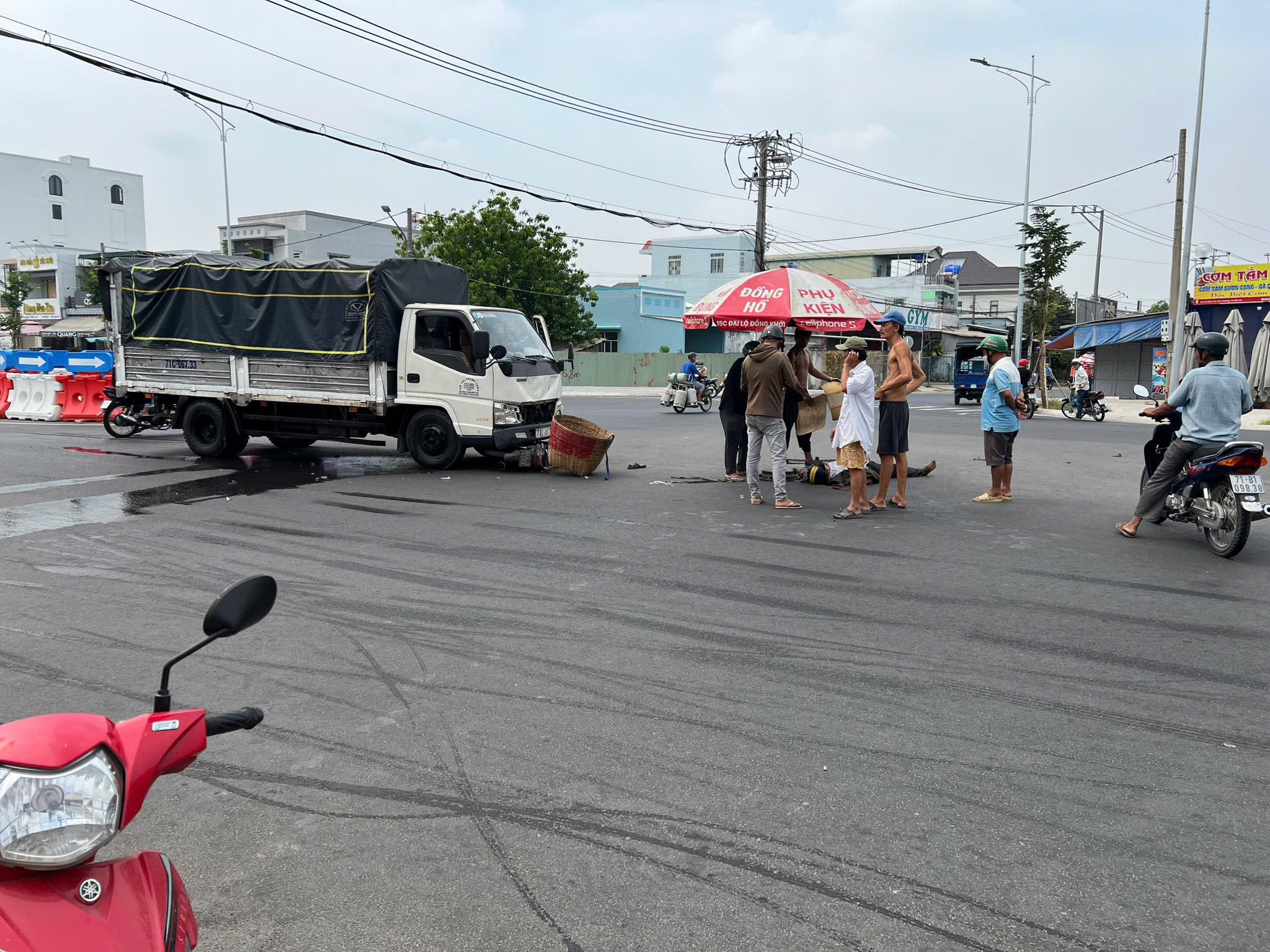 Video tai nạn giao thông trên đường Nguyễn Huệ